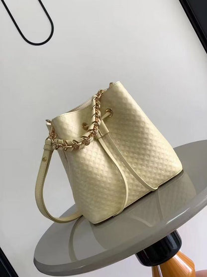 Franco Shops - Louis Vuittons  - 15273