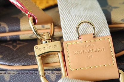 Franco Shops - Louis Vuittons  - 10055