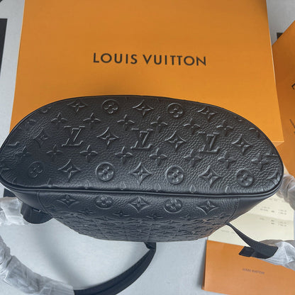 Franco Shops - Louis Vuittons  - 9670