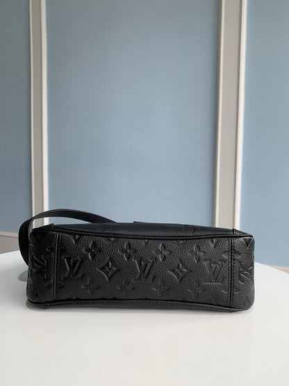 Franco Shops - Louis Vuittons  - 15407