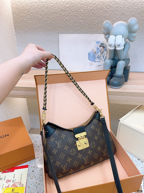 Franco Shops - Louis Vuittons  - 14874