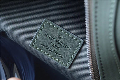 Franco Shops - Louis Vuittons  - 9597