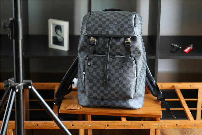 Franco Shops - Louis Vuittons  - 9757