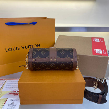 Franco Shops - Louis Vuittons  - 15072