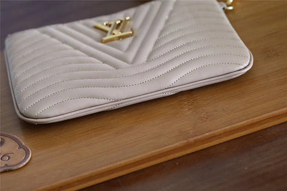 Franco Shops - Louis Vuittons  - 9348