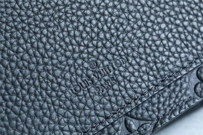 Franco Shops - Louis Vuittons  - 10105