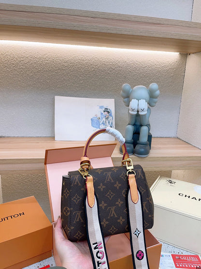 Franco Shops - Louis Vuittons  - 14913