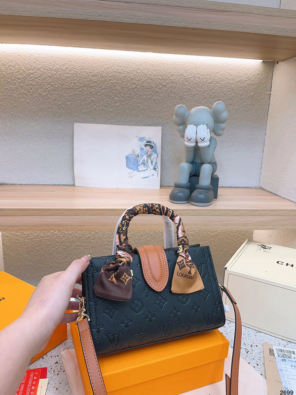 Franco Shops - Louis Vuittons  - 14906