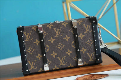 Franco Shops - Louis Vuittons  - 10172