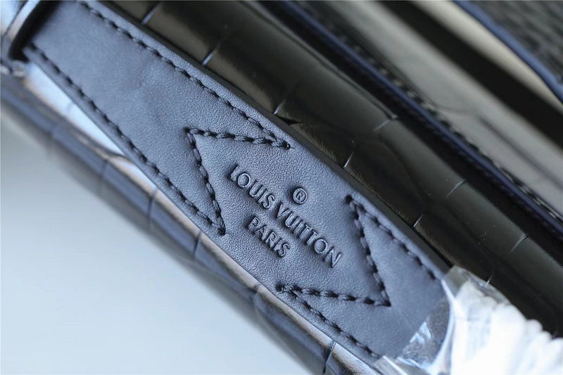 Franco Shops - Louis Vuittons  - 9962