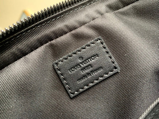 Franco Shops - Louis Vuittons  - 15547