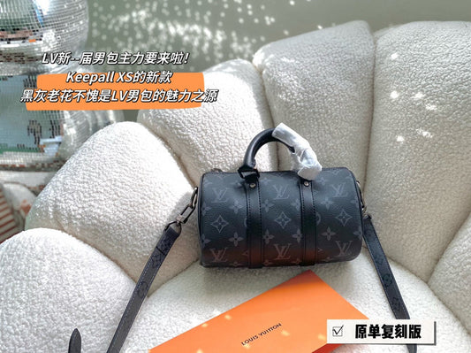 Franco Shops - Louis Vuittons  - 14955