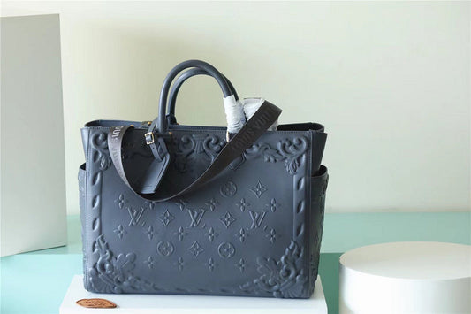 Franco Shops - Louis Vuittons  - 9786