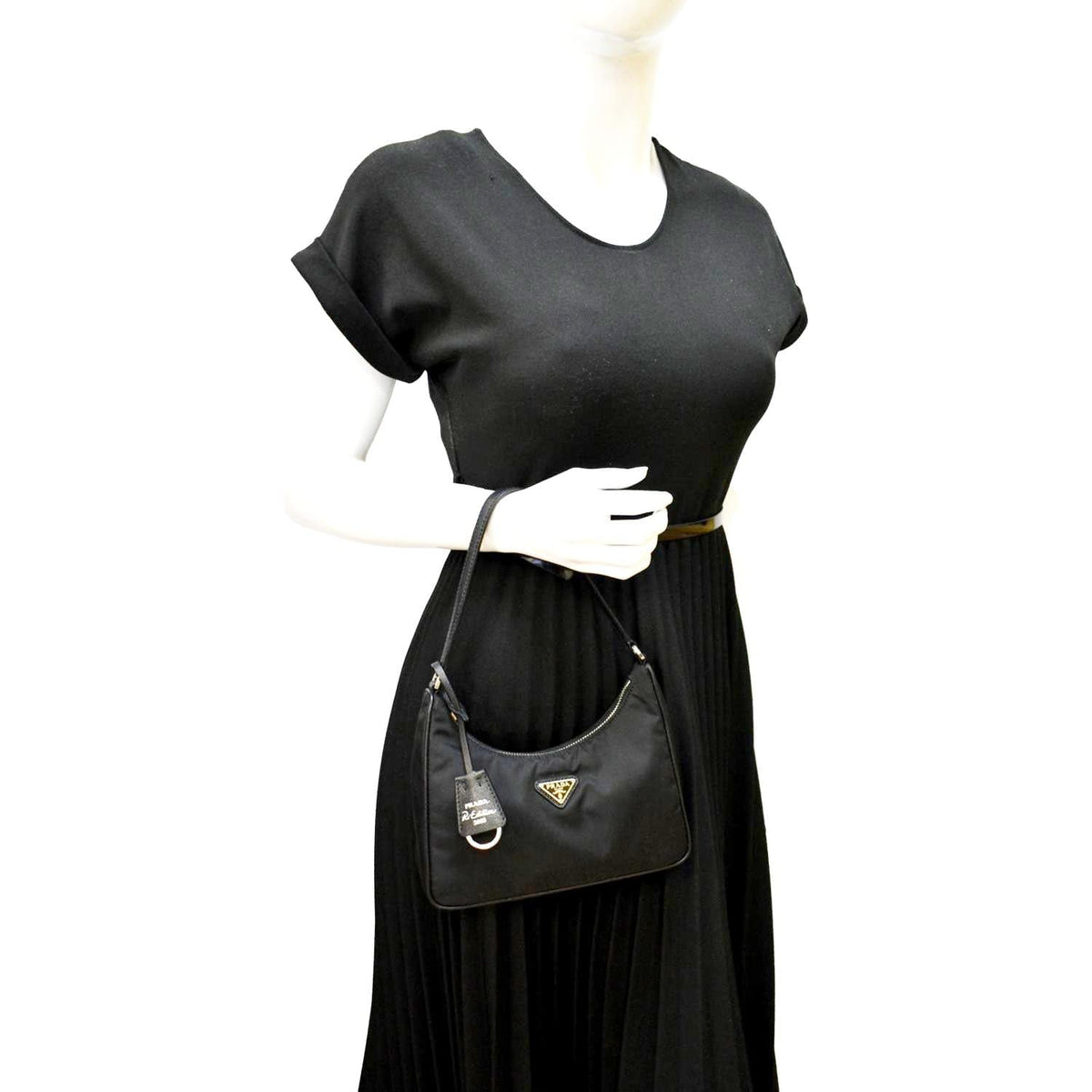 PRADA Re-Edition 2005 Re-Nylon Shoulder Bag Black
