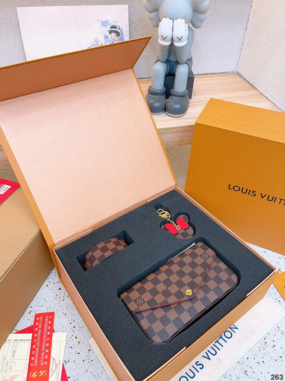 Franco Shops - Louis Vuittons  - 14971