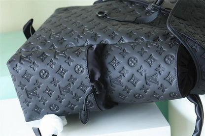 Franco Shops - Louis Vuittons  - 9557