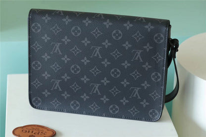 Franco Shops - Louis Vuittons  - 10093