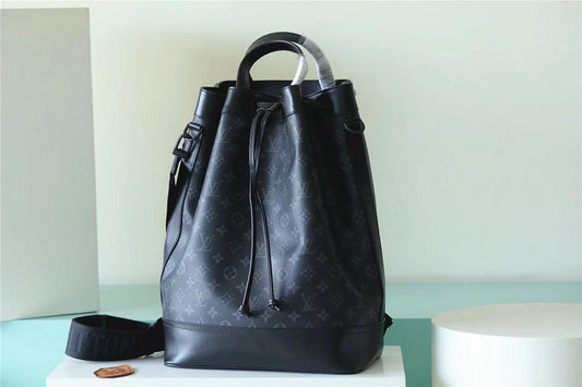 Franco Shops - Louis Vuittons  - 9899
