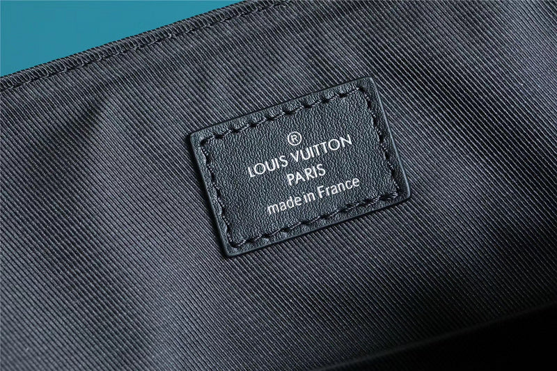 Franco Shops - Louis Vuittons  - 9654