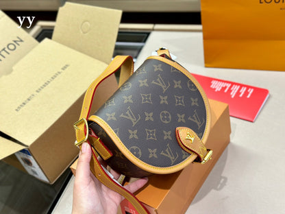 Franco Shops - Louis Vuittons  - 14996