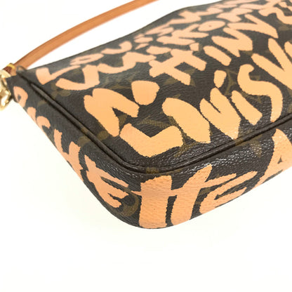LOUIS VUITTON Pouch