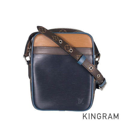 LOUIS VUITTON Shoulder Bag