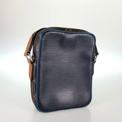 LOUIS VUITTON Shoulder Bag
