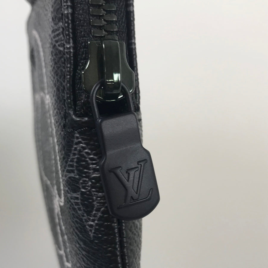 LOUIS VUITTON Monogram Eclipse Vivienne M62895 Key holder