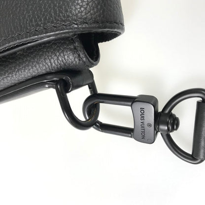 LOUIS VUITTON Aerogram Takeoff Messenger M57080 Messenger bag