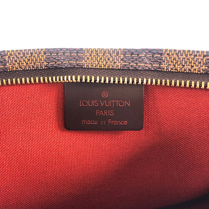 LOUIS VUITTON Attached strap missing item Optional shoulder strap included Pouch