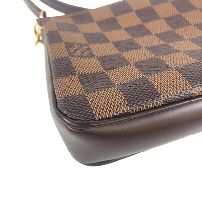 LOUIS VUITTON Attached strap missing item Optional shoulder strap included Pouch