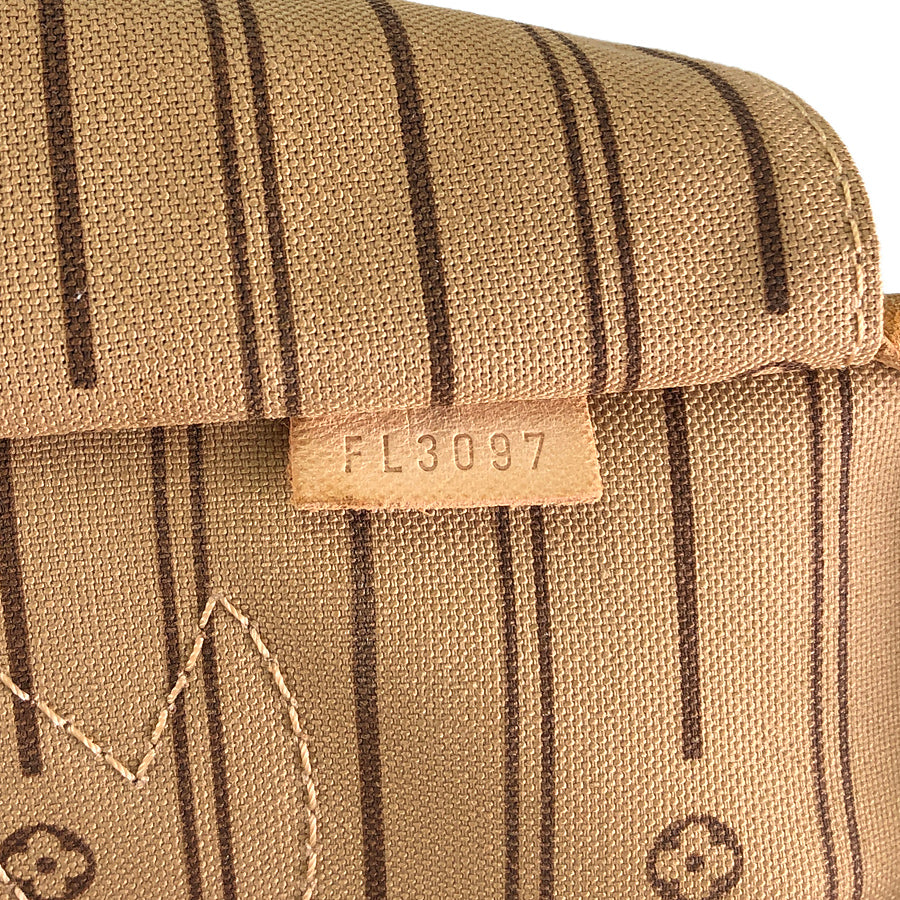 LOUIS VUITTON Monogram Neverfull GM Tote Bag