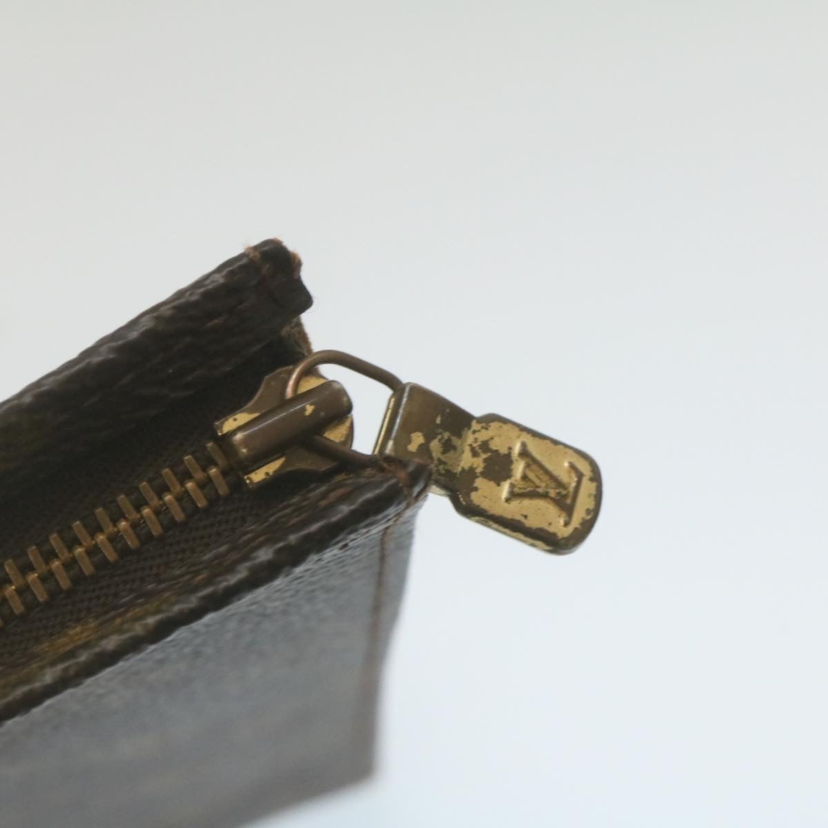 LOUIS VUITTON Monogram Poche Toilette 26 Pouch LV Auth am2256g