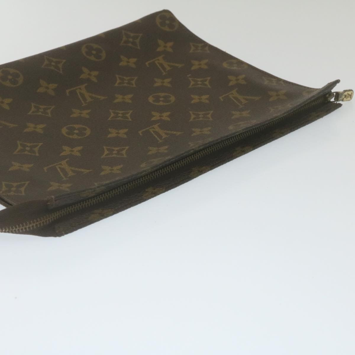 LOUIS VUITTON Monogram Poche Toilette 26 Pouch LV Auth am2256g