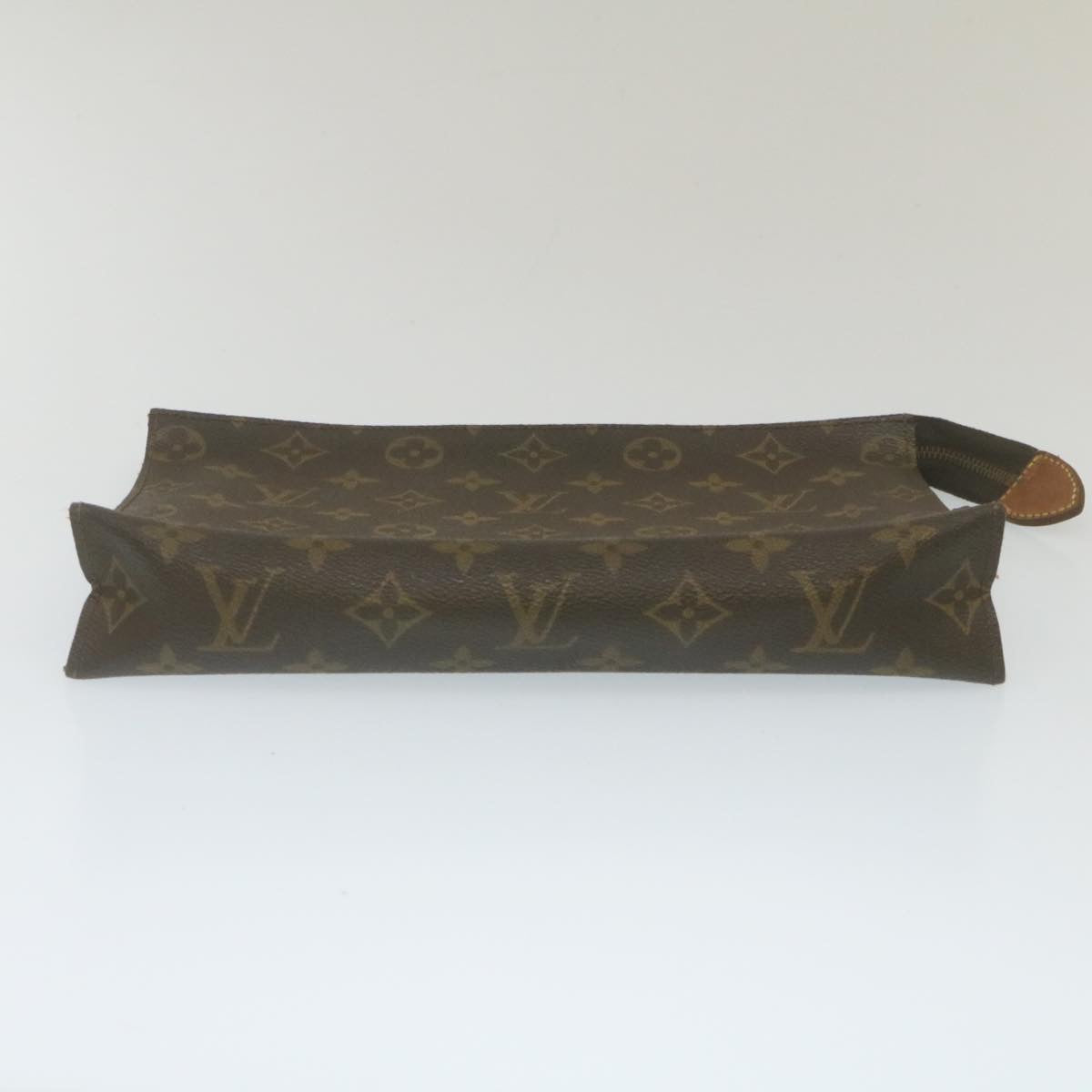 LOUIS VUITTON Monogram Poche Toilette 26 Pouch LV Auth am2256g
