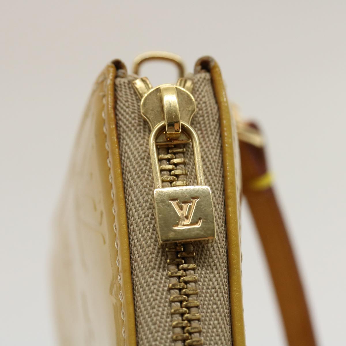 LOUIS VUITTON Monogram Vernis Lexington Pouch Beige Ｍ91010 LV Auth am2359g