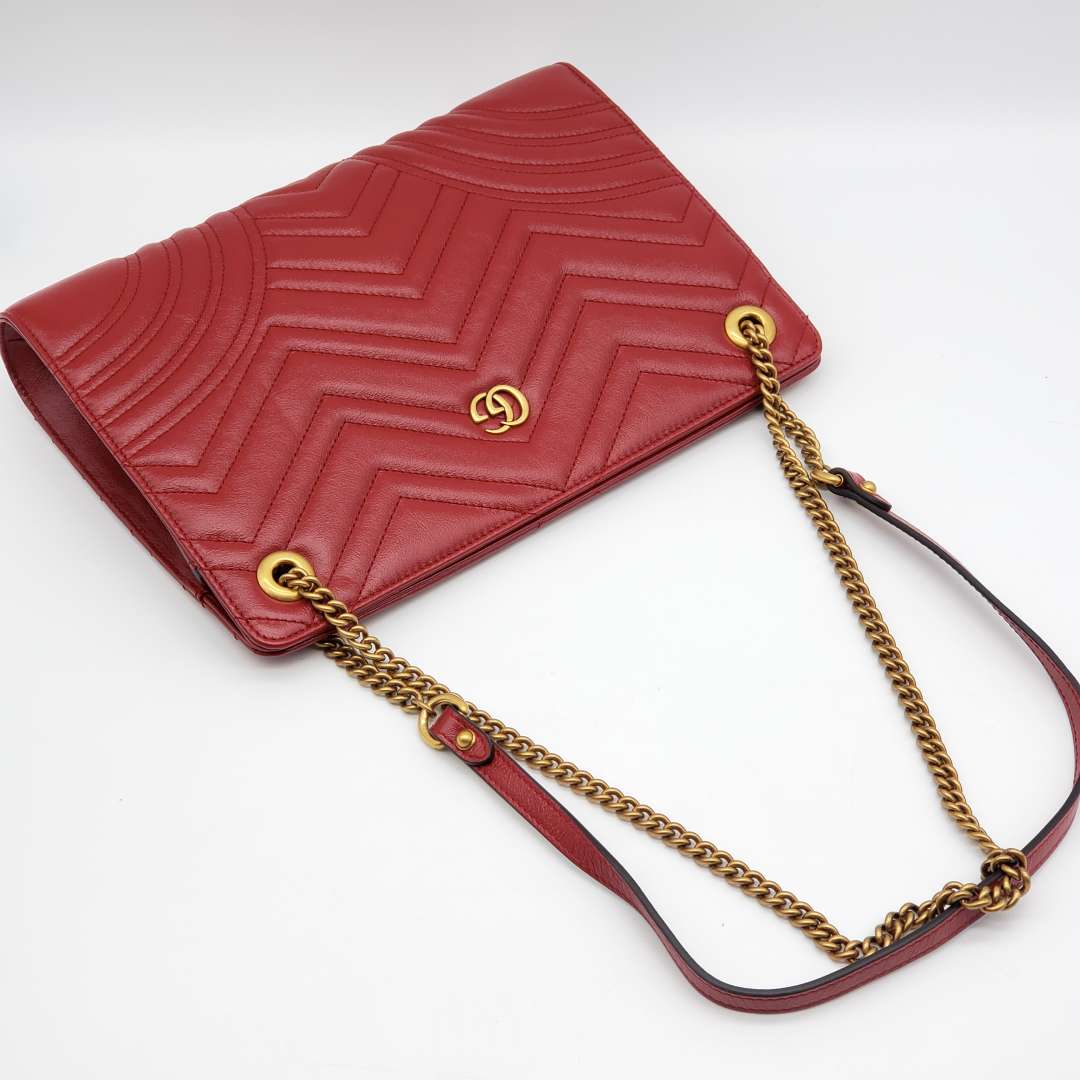 Gucci GG Marmont Quilted Clutch Shoulder Bag