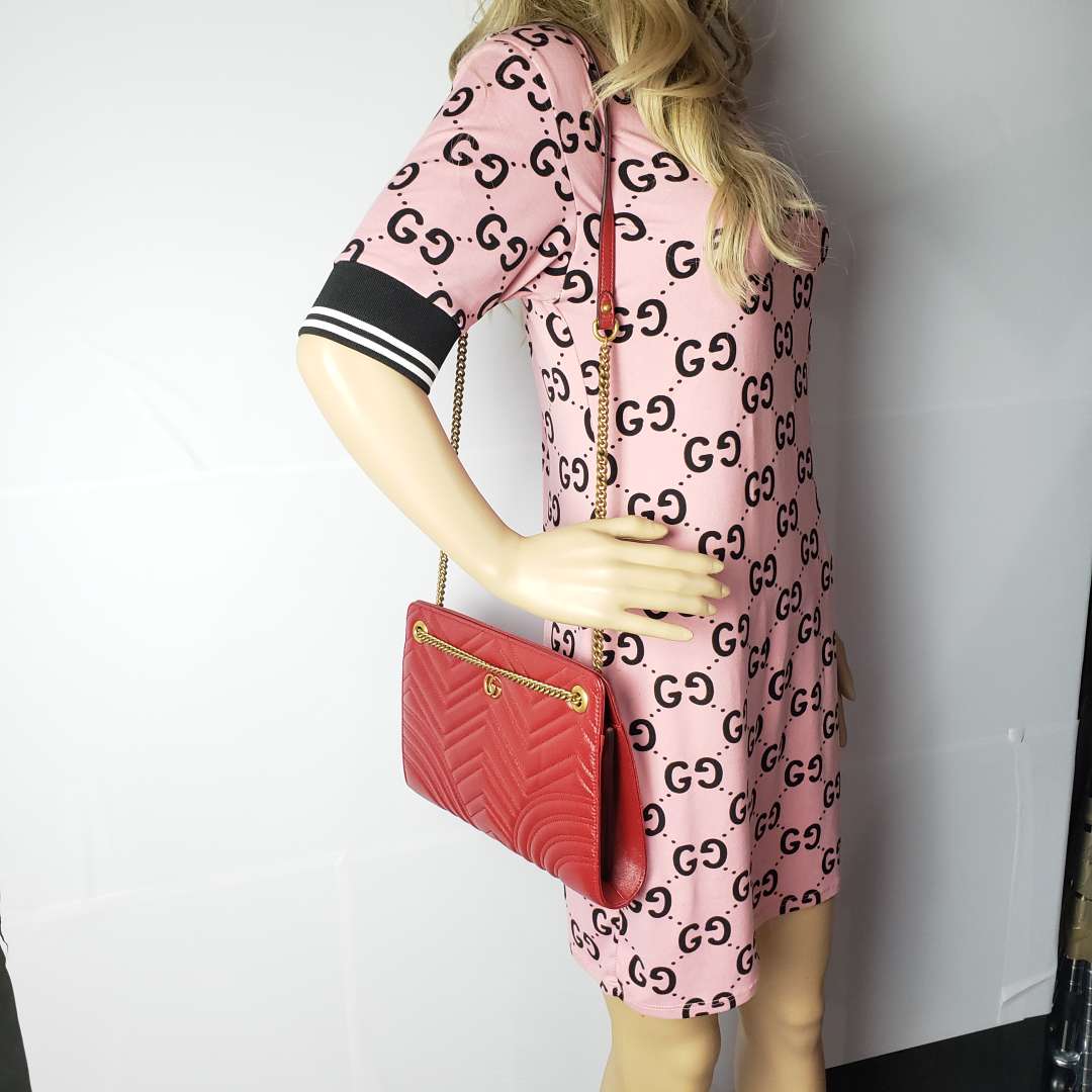 Gucci GG Marmont Quilted Clutch Shoulder Bag