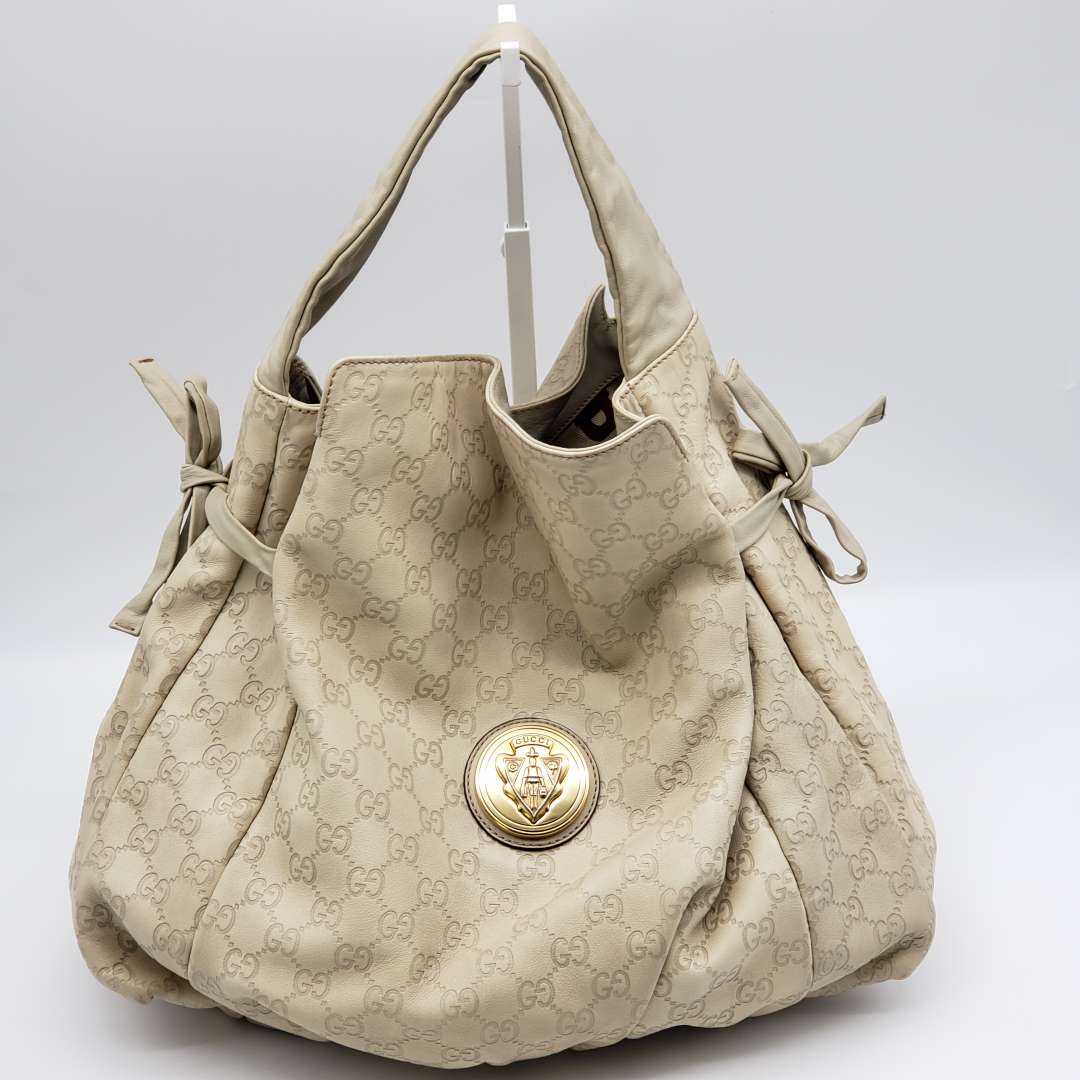 Gucci Gussissima Cream Shoulder Bag