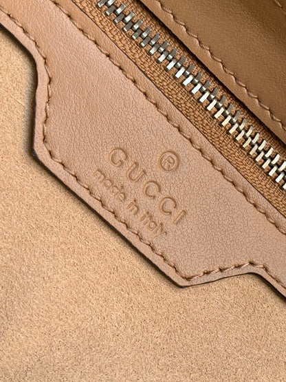 BOLSA GUCCI MARMONT PEQUENA 26