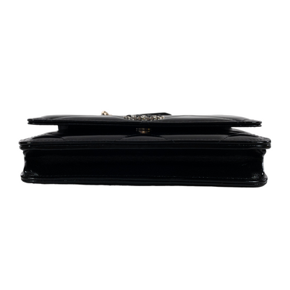 Chanel Black Shiny Calfskin 19 WOC