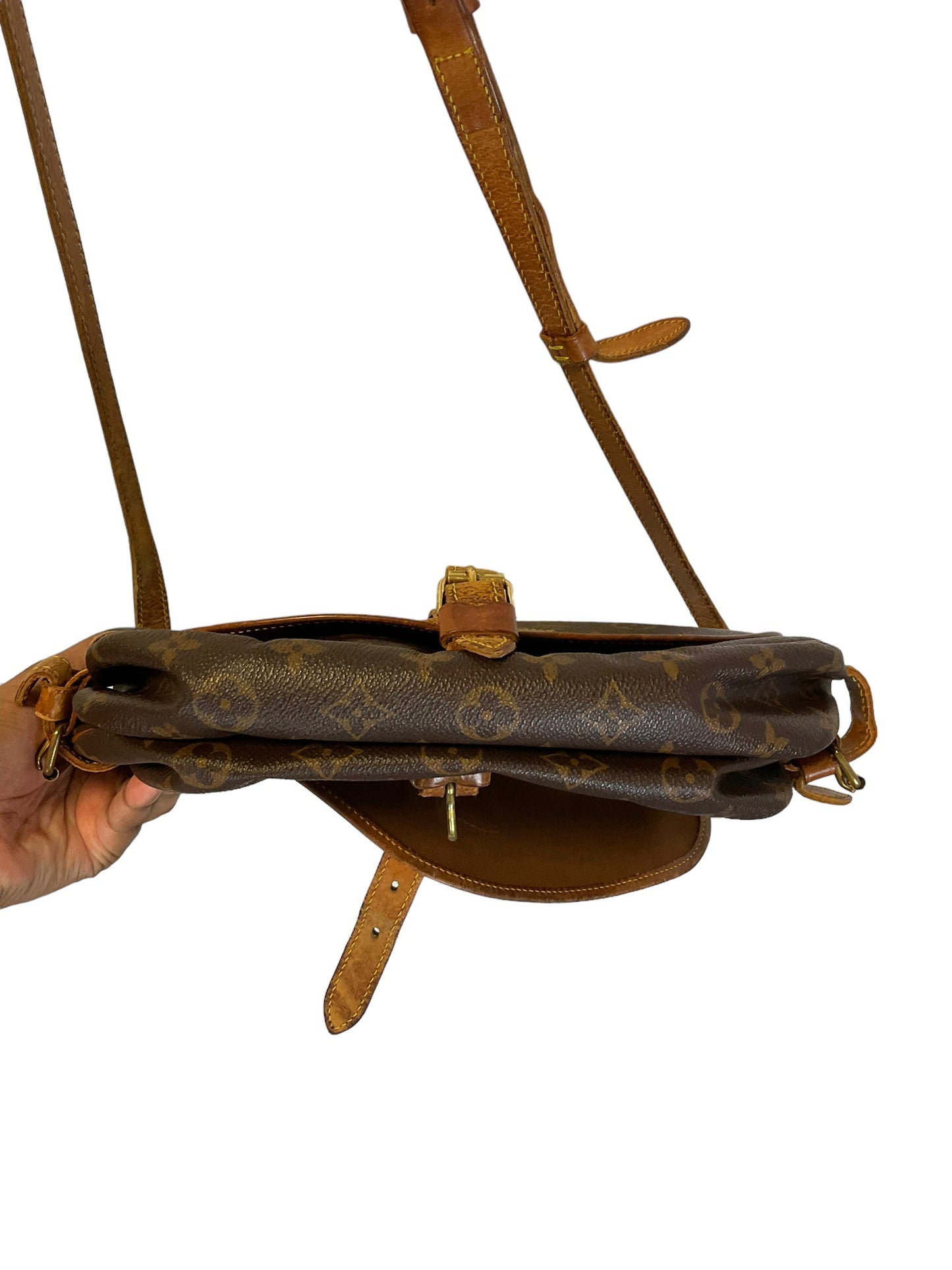 Crossbody Luxury Designer By Louis Vuitton  Size: Medium