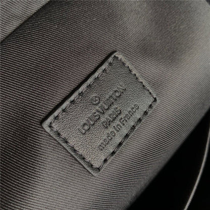 Louis Vuitton Avenue Sling Bag
