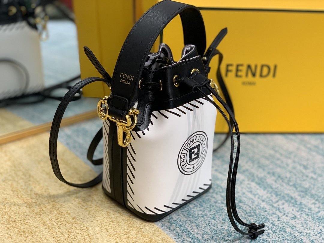 Fendi Mon Tresor Mini Bag