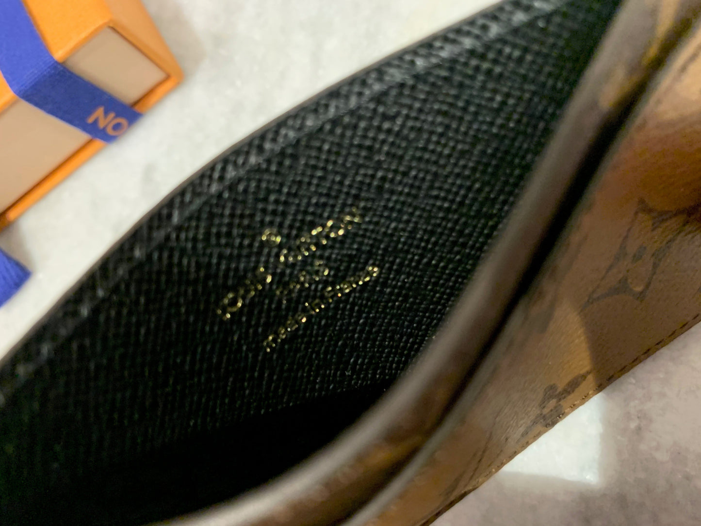 LOUIS VUITTON 2021 Monogram Reverse Canvas Card Holder