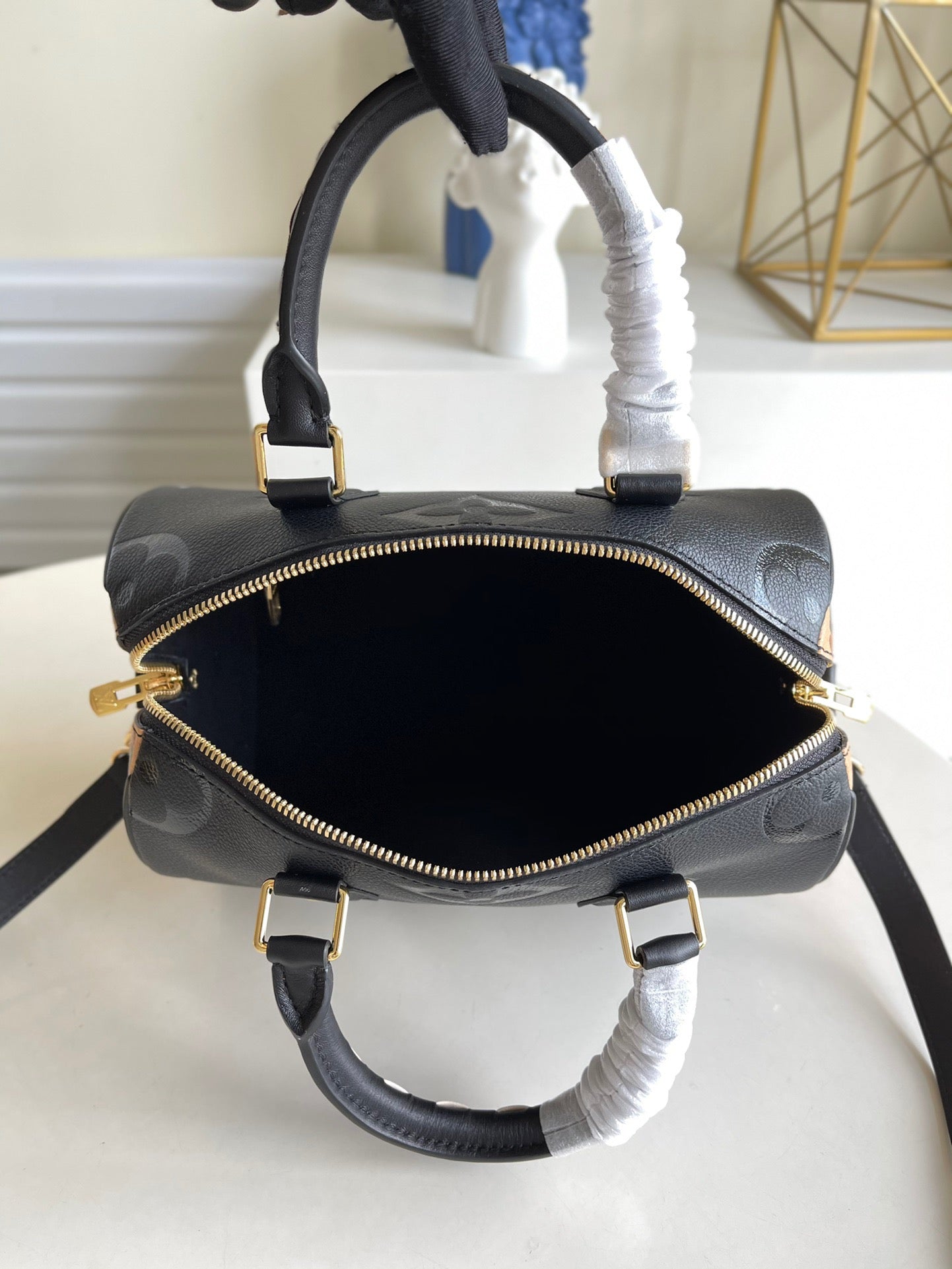 Louis Vuitton Speedy Bandouliere Bag 25