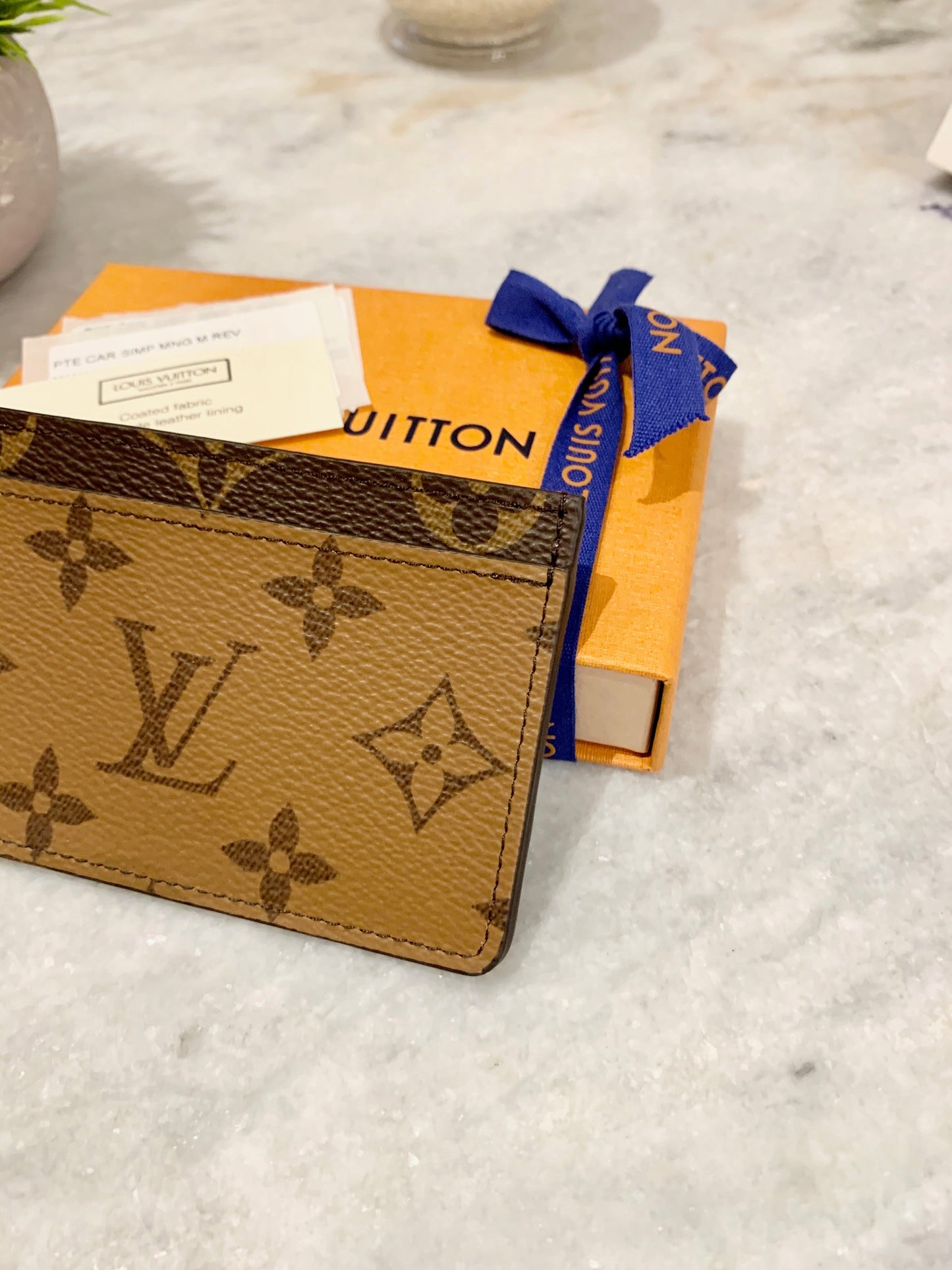 LOUIS VUITTON 2021 Monogram Reverse Canvas Card Holder