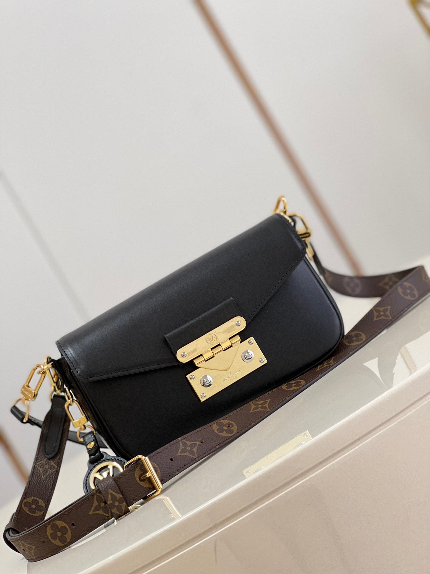 Louis Vuitton Swing Bag