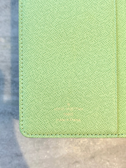 LOUIS VUITTON Monogram Villes D'europe City Guide Notebook Cover