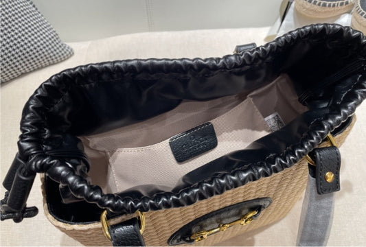 Woman Gucci handbag